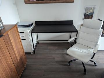 Bureau plus bureaustoel te koop