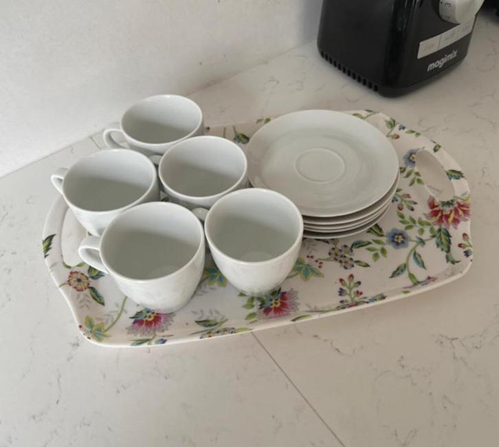 Ensemble de 5 tasses à thé et soucoupes artisanales, Huis en Inrichting, Keuken | Servies, Zo goed als nieuw, Kop(pen) en/of Schotel(s)