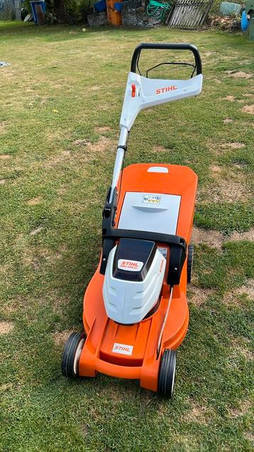 Stihl accu grasmaaier beschikbaar voor biedingen