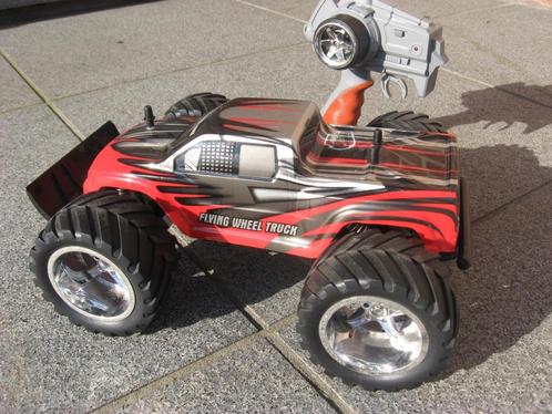 Flying wheel truck, Hobby en Vrije tijd, Modelbouw | Radiografisch | Auto's, Gebruikt, Ophalen