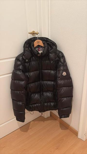 Moncler puffer, Neuf, Moncler, Enlèvement ou Envoi, Taille 48/50 (M)