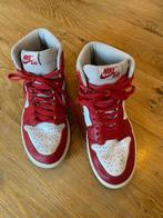 Nike Jordan wit/rood, Kinderen en Baby's, Gebruikt, Ophalen of Verzenden, Nike Jordan, Jongen of Meisje