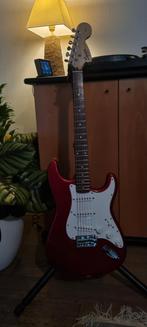 Squier Affinity Stratocaster - Candy apple red, Muziek en Instrumenten, Snaarinstrumenten | Gitaren | Elektrisch, Ophalen, Gebruikt