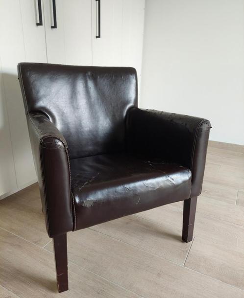 Donkerbruine kuntsleer fauteuil, Maison & Meubles, Fauteuils, Utilisé, Bois, Cuir, 50 à 75 cm, Moins de 75 cm, Enlèvement