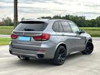 BMW X5 xDrive40d 7pl Aero M Performance 313pk  Panorama, Autos, BMW, Cuir, Argent ou Gris, Entreprise, 7 places