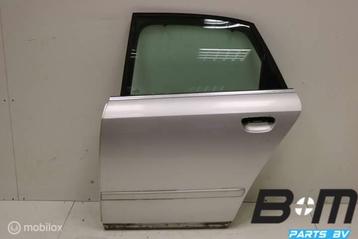 Portier linksachter Audi A4 8E Limo beschikbaar voor biedingen