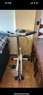 Hometrainer te koop, Sport en Fitness, Ophalen, Hometrainer