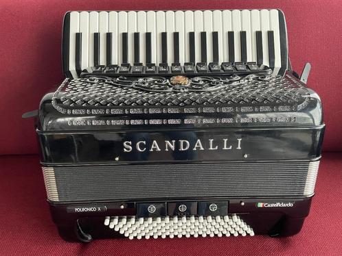 Italiaanse Scandalli Polifonico X accordeon .96 bas .5 korig, Muziek en Instrumenten, Accordeons, Zo goed als nieuw, Toetsaccordeon