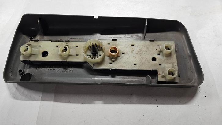 Achterlicht kap fitting links BMW 3 serie E30 63211380863 13, Auto-onderdelen, Verlichting, BMW, Gebruikt, Herkomst onderdeel bekend