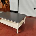 Gepatineerde salontafel „FLAMANT”, Huis en Inrichting, Ophalen of Verzenden, Gebruikt