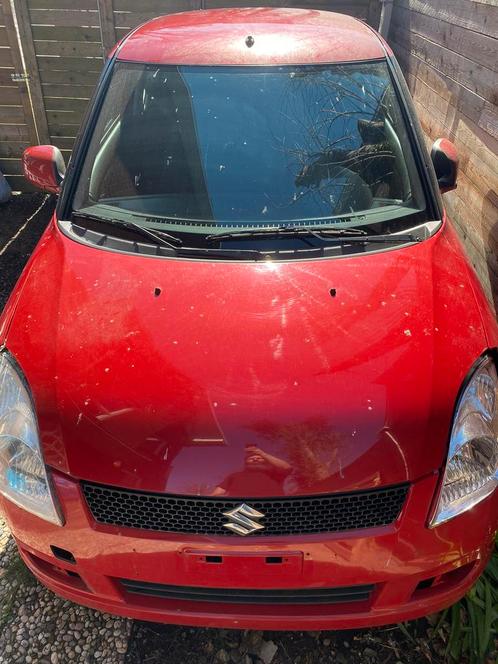 Suzuki Swift 1.3D ***met werk aan***, Auto's, Suzuki, Particulier, Swift, Diesel, Euro 4, 3 deurs, Handgeschakeld, Rood, Zwart