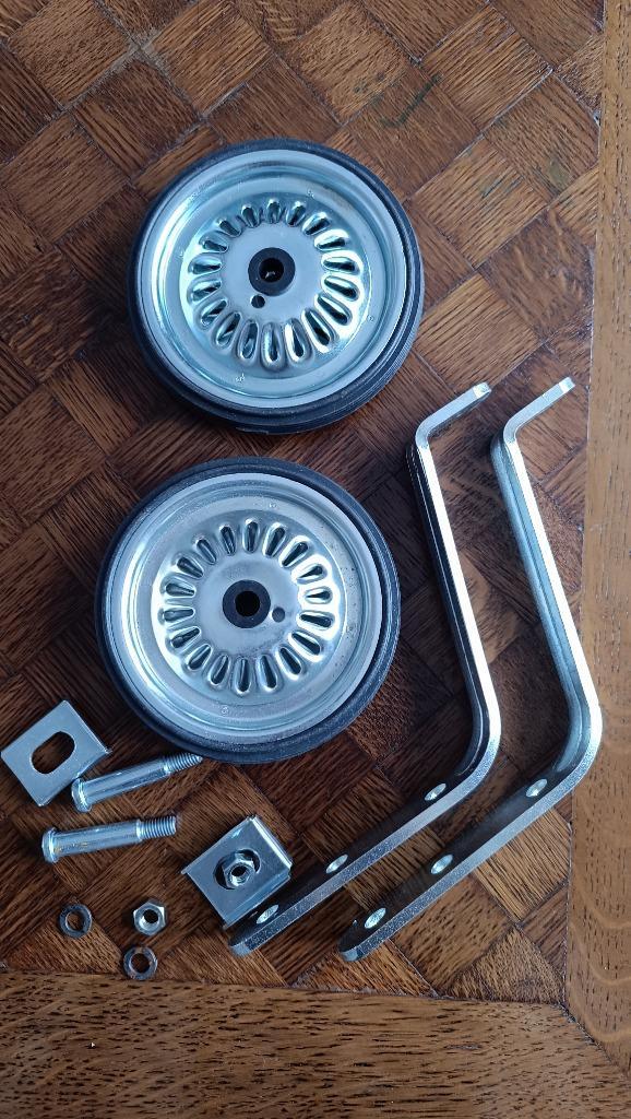 Metalen wielset - compleet en nieuw, Doe-het-zelf en Bouw, Overige Doe-Het-Zelf en Bouw, Nieuw, Ophalen of Verzenden