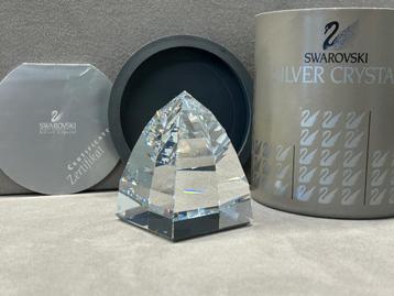 Swarovski Paperweight Pyramide helder beschikbaar voor biedingen