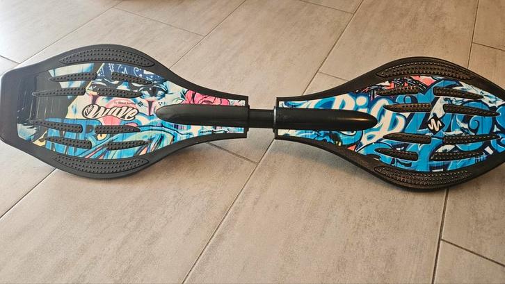Waveboard street surfing, Sport en Fitness, Skateboarden, Zo goed als nieuw, Waveboard, Ophalen