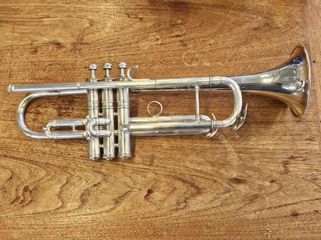C. G. Conn 12B Coprion Bell Bb Trumpet, Muziek en Instrumenten, Blaasinstrumenten | Trompetten, Gebruikt, Trompet in si bemol