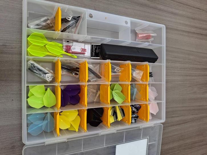 lot dartsmateriaal, Sport en Fitness, Darts, Zo goed als nieuw, Ophalen