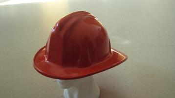 rode helm brandweer beschikbaar voor biedingen