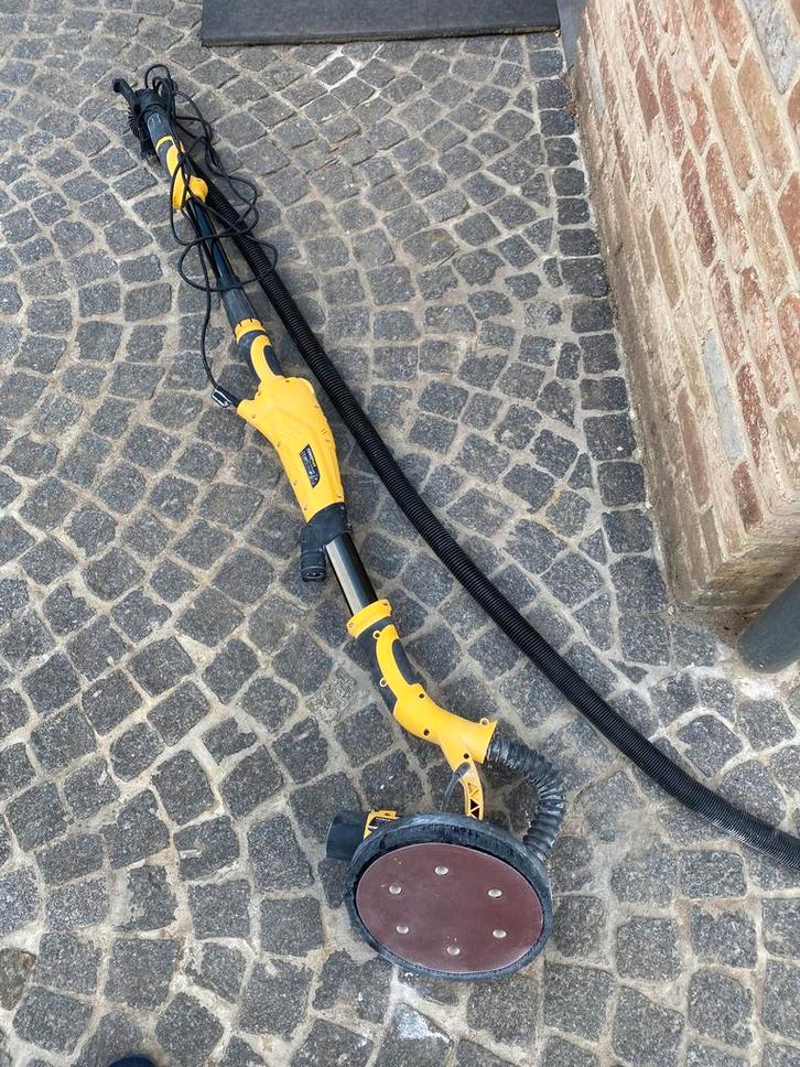 Te huur plafond en wandschuurmachine gyproc, Doe-het-zelf en Bouw, Gereedschap | Schuurmachines, Zo goed als nieuw, Ophalen