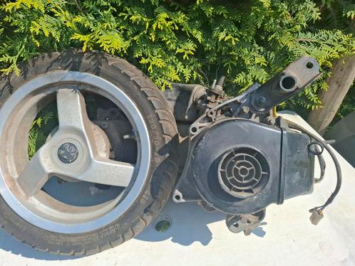 werkende motorblokken  + nog andere onderde, Fietsen en Brommers, Brommeronderdelen | Scooters, Zo goed als nieuw, Kymco, Ophalen of Verzenden