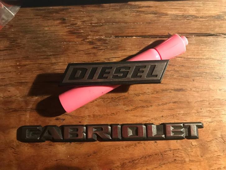 Ecusson ou insigne VW Golf I "DIESEL" neuf , New Old Stock, Collections, Marques automobiles, Motos & Formules 1, Neuf, Voitures