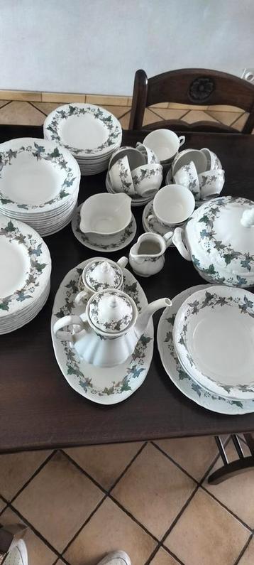 58 delig servies uit 1978 (Vigo Spain) beschikbaar voor biedingen