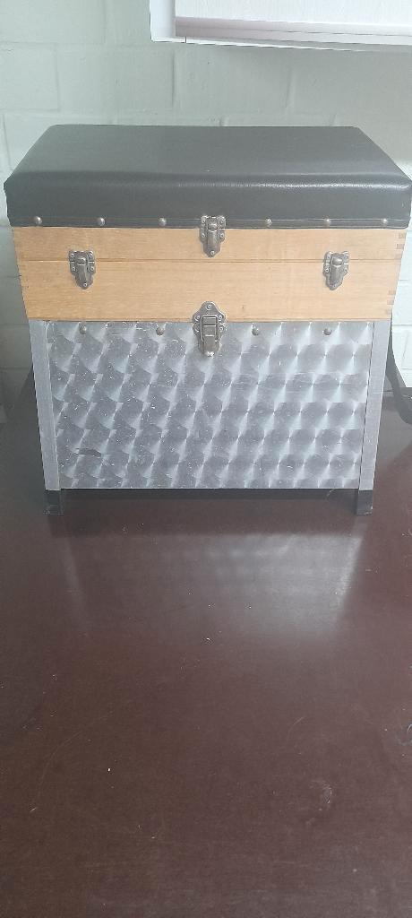 Visbak zo goed als nieuw !, Watersport en Boten, Hengelsport | Algemeen, Zo goed als nieuw, Koffer of Tas, Ophalen