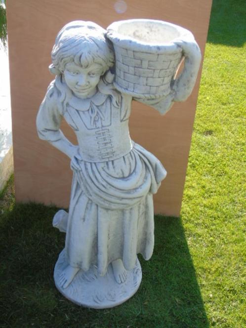 statue d une fille porte jardinière en pierre pat , superbe, Jardin & Terrasse, Bacs à fleurs & Jardinières, Neuf, Pierre, Intérieur