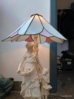 Mevrouw met een kind antiek, Antiek en Kunst, Ophalen