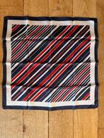 Écharpes classiques de taille moyenne, Vêtements | Femmes, Bonnets, Écharpes & Gants, Taille 36 (S), Enlèvement, Écharpe, Neuf