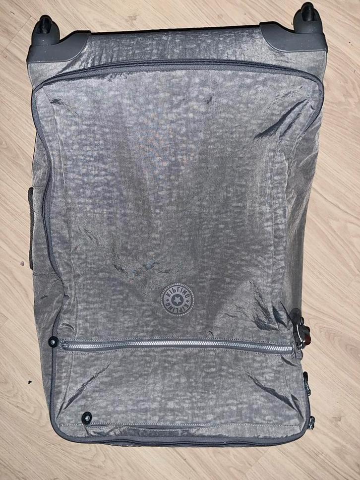 Onberispelijke Kipling Darcey L koffer, Handtassen en Accessoires, Tassen | Reistassen en Weekendtassen, Zo goed als nieuw, Grijs