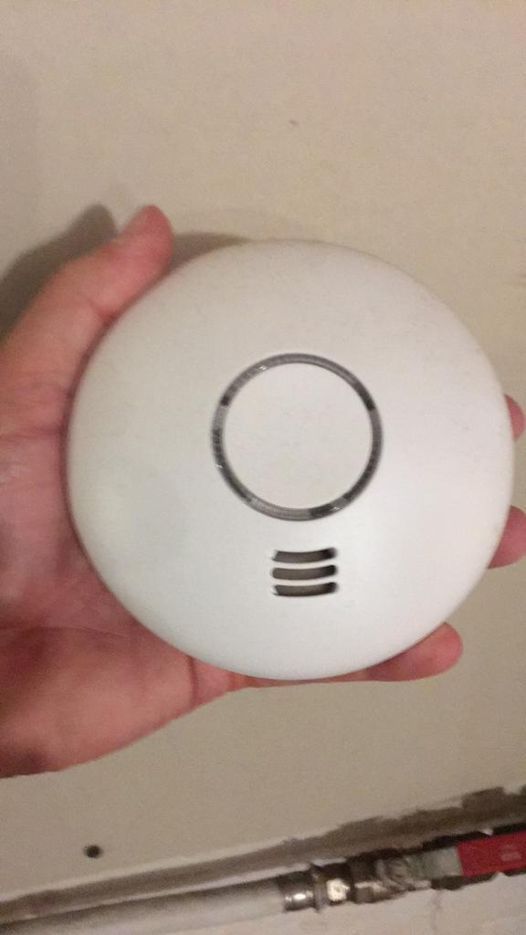 Rookmelder alecto gekoppelde, Doe-het-zelf en Bouw, Alarmsystemen, Zo goed als nieuw, Rook, Ophalen of Verzenden