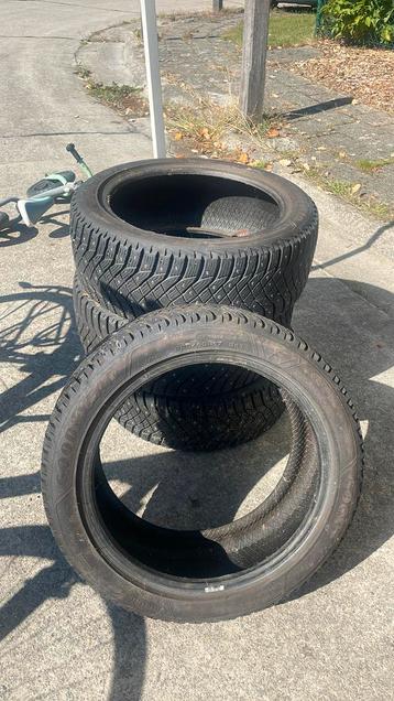 Spijkerbanden - pneus à clous - Goodyear beschikbaar voor biedingen