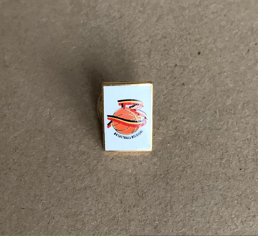 pin's Basket Ball, Collections, Broches, Pins & Badges, Envoi, Neuf, Sport, Insigne ou Pin's