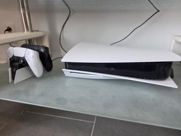 Playstation 5 met 2 controllers en Elden ring. beschikbaar voor biedingen
