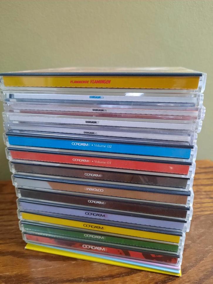 17 CD albums Oorgasm ( Oor magazine), CD & DVD, CD | Compilations, Utilisé, Pop, Enlèvement ou Envoi