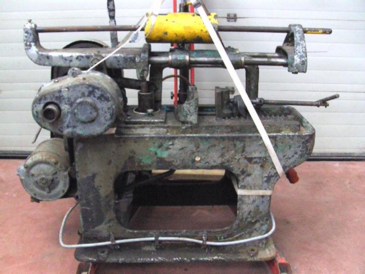 Beugelzaagmachine 0477502490, Doe-het-zelf en Bouw, Gereedschap | Zaagmachines, Gebruikt, Afkortzaag, 1200 watt of meer, 70 mm of meer