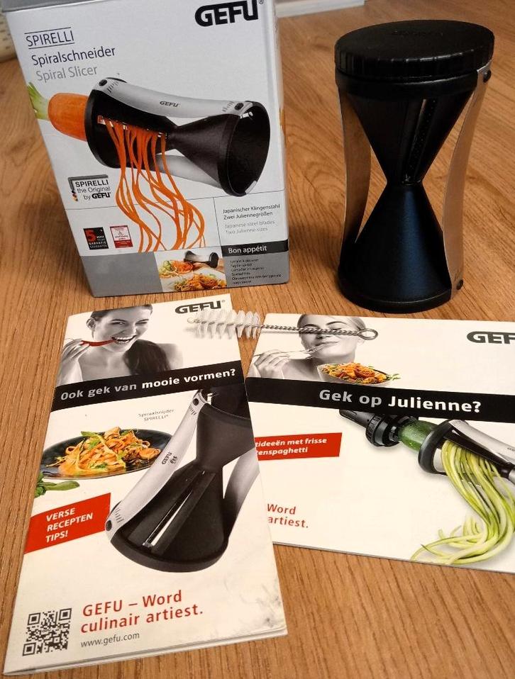 Spiraalsnijder voor groenten, Maison & Meubles, Cuisine | Ustensiles de cuisine, Comme neuf, Enlèvement