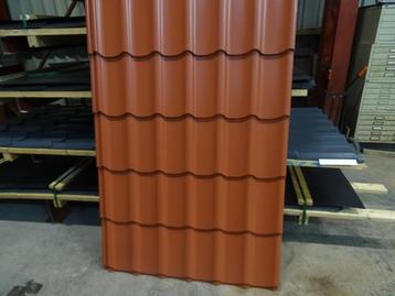 lots panneaux tuiles DESTOCKAGE beschikbaar voor biedingen
