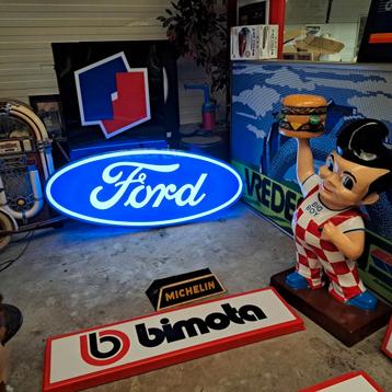 Ford dealer lichtbak 'groot'