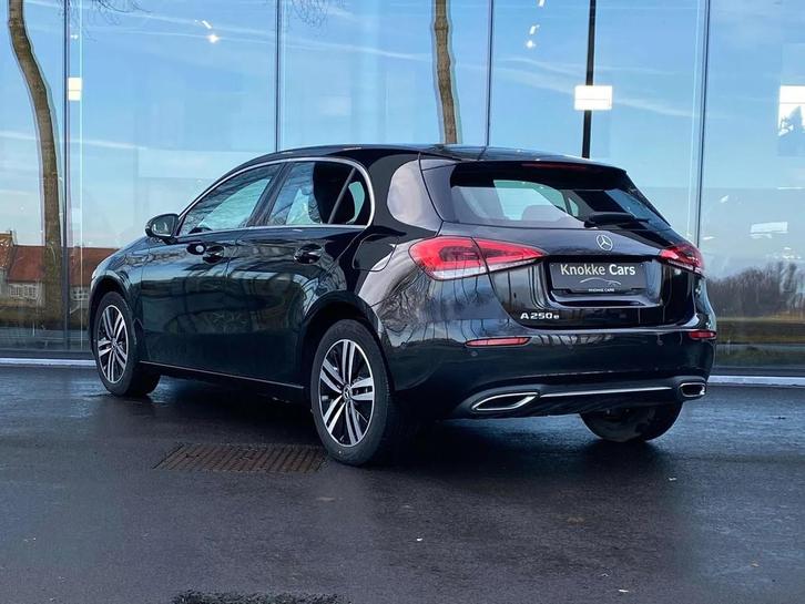 Mercedes-Benz A-CLASS 250 Hybrid,Sfeerlicht,Widescreen,Leder, Auto's, Mercedes-Benz, Bedrijf, Te koop, A-Klasse, ABS, Achteruitrijcamera