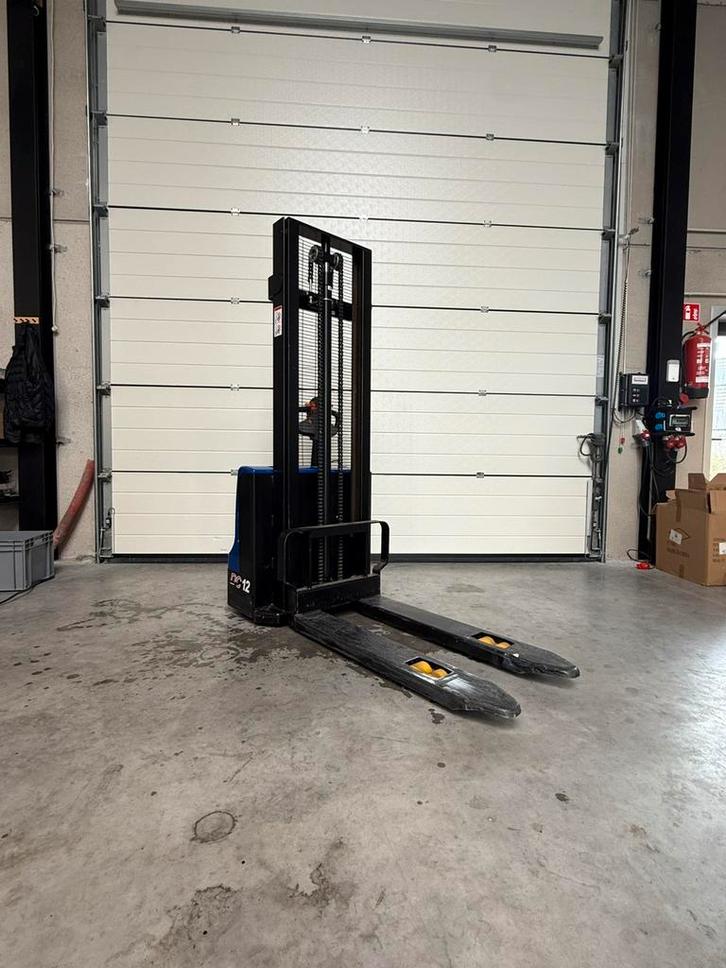 Elektrische Stapelaar 3,5m –1500kg Hefvermogen – 6 Maand Oud, Zakelijke goederen, Machines en Bouw | Heftrucks en Intern transport