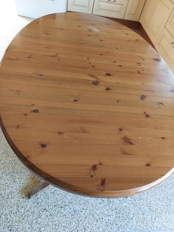 Uittrekbare keukentafel beschikbaar voor biedingen