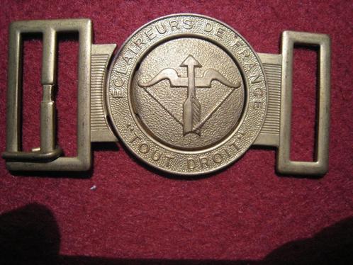 Scoutisme riemgesp Tout Droit Eclaireurs de France, Verzamelen, Scouting, Zo goed als nieuw, Embleem, Speld of Insigne, Verzenden