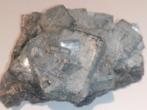 Fluorite 482 grammes de France fluorite sur fluorite, Collections, Minéraux & Fossiles, Enlèvement ou Envoi
