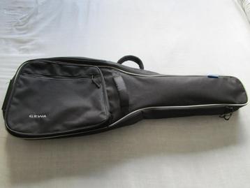 gitaarhoes beschikbaar voor biedingen