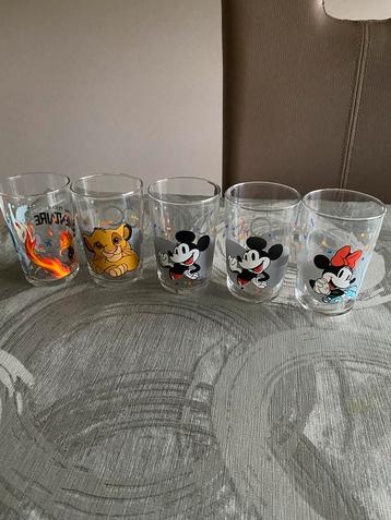 Glazen van disney met verschillende prenten op, Verzamelen, Glas en Drinkglazen, Ophalen of Verzenden, Zo goed als nieuw
