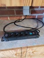 Multiprise avec 4 prises et bouton marche/arrêt Premium Line, Enlèvement, Utilisé, Prise de courant