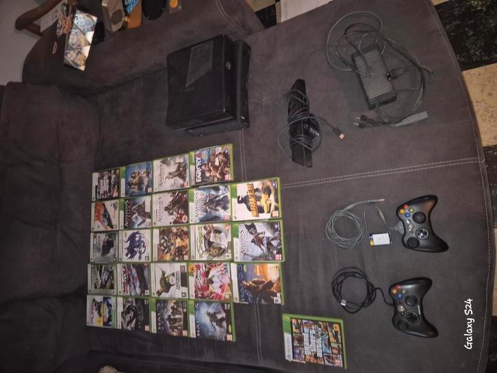 Xbox  360 kinect, Games en Spelcomputers, Spelcomputers | Xbox 360, Gebruikt, Ophalen