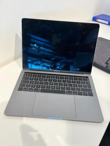 Mac Airbook Pro 2019 13 inch beschikbaar voor biedingen