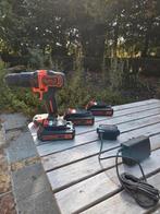 Black+Decker accuboormachine 18V – met 3 accu’s & lader, Doe-het-zelf en Bouw, Ophalen of Verzenden, Zo goed als nieuw